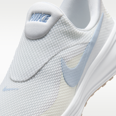 Tenis de correr en pavimento para mujer Nike Revolution 8 EasyOn