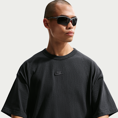 Nike Sportswear Premium Essentials เสื้อยืดผู้ชายขนาดโอเวอร์ไซส์