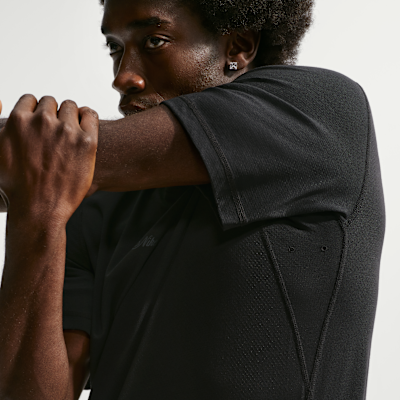 Nike N.A.C. Erkek Antrenman Tişörtü görsel 3