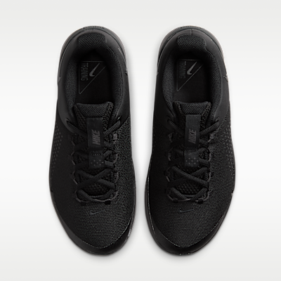 Nike MC Trainer 4 Kadın Antrenman Ayakkabısı görsel 4