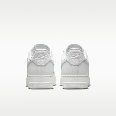 나이키 에어 포스 1 '07 로우 여성 신발