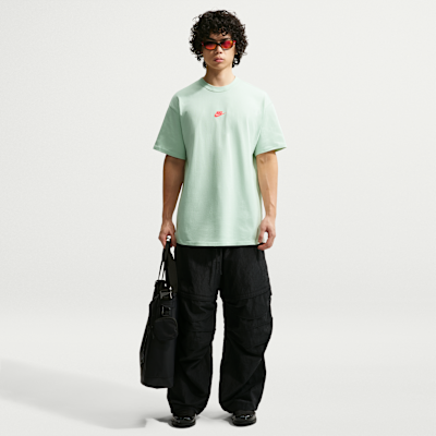 Nike Sportswear Premium Essentials Erkek Tişörtü görsel 4