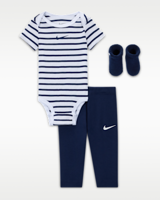 Детские носки Nike Baby Bodysuit, Pants, and Terry Socks 3-Piece Set