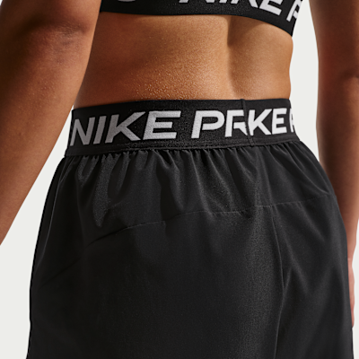 Nike Pro 2'si 1 Arada Kadın Şortu görsel 3