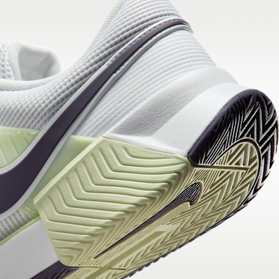 Nike GP Challenge 1.5 Men's Hard Court Tennis Shoes