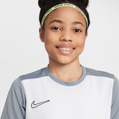 Playera de fútbol Dri-FIT para niños talla grande Nike Academy