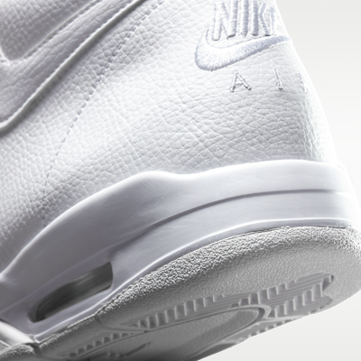 รองเท้าผู้ชาย Nike Flight Legacy