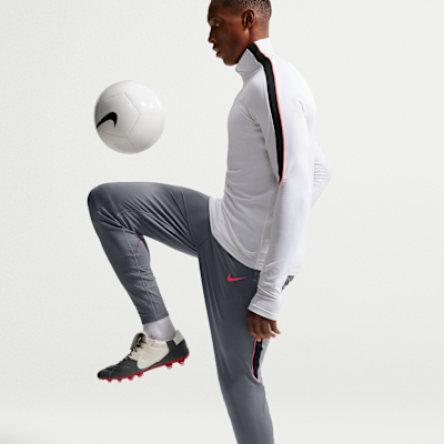 Nike Strike Dri-FIT Erkek Futbol Eşofman Altı görsel 4
