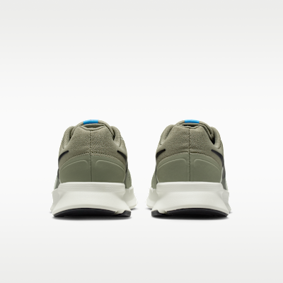 Tenis de correr en pavimento para hombre (extraanchos) Nike Run Swift 3