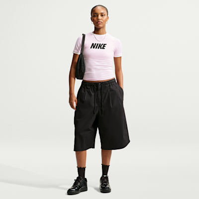 Nike Sportswear Tam Oturan Kadın Tişörtü görsel 4