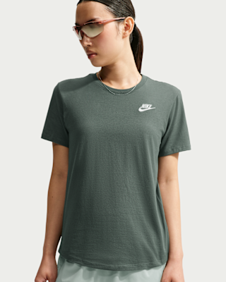 Женская футболка Nike Sportswear Club Essentials