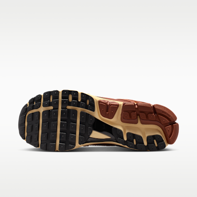 Nike Zoom Vomero 5 Men's Shoes