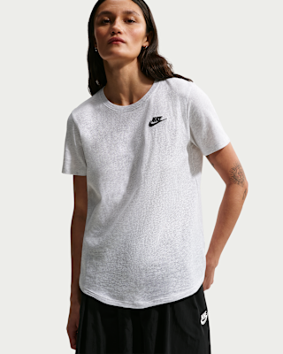 Женская футболка Nike Sportswear Club Essentials