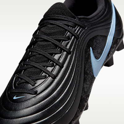 Tacos de fútbol de corte low para terreno duro Nike Tiempo Maestro Academy