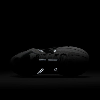 รองเท้าผู้ชาย Nike Zoom Vomero 5