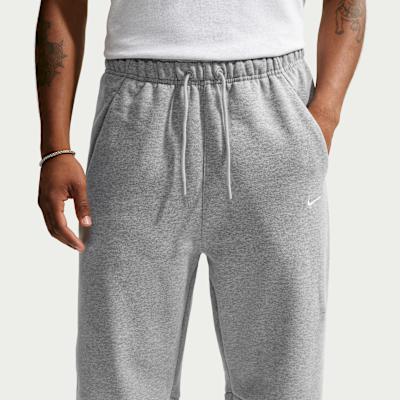 Nike Solo Fleece Erkek Jogger görsel 2