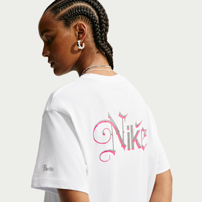 Nike Sportswear Kadın Tişörtü görsel 2