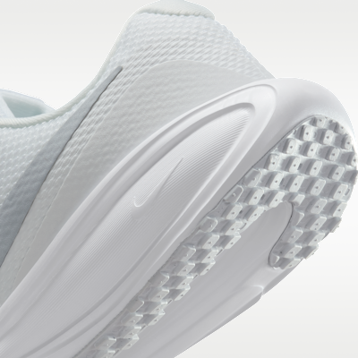 Tenis de correr en pavimento para mujer (extraanchos) Nike Revolution 8