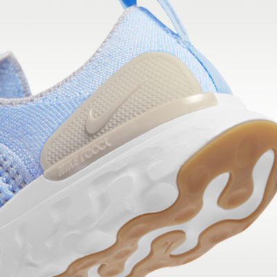 Nike Phantom Run 2 Women's Road Running Shoes