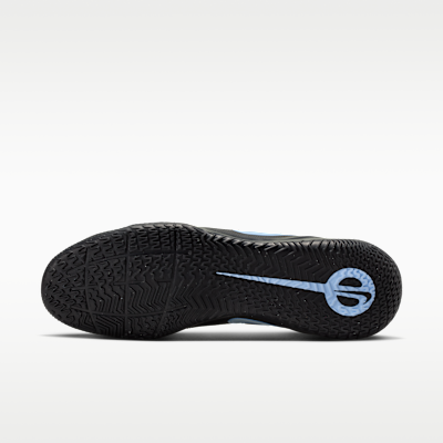 Nike Tiempo Maestro Club Indoor/Court Low-Top Soccer Shoes