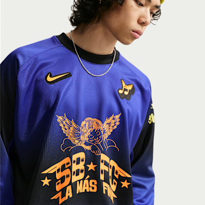 Nike SB Uzun Kollu Kaykay Üstü görsel 3