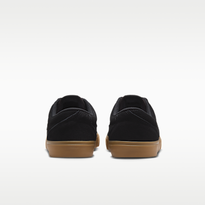 ナイキ チャージ スエード メンズシューズ