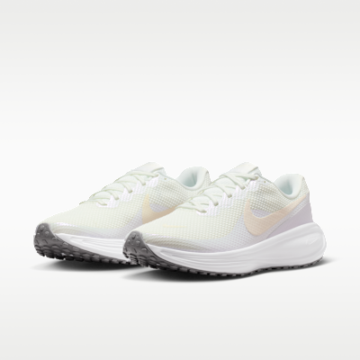 Damskie buty do biegania po asfalcie Nike Revolution 8