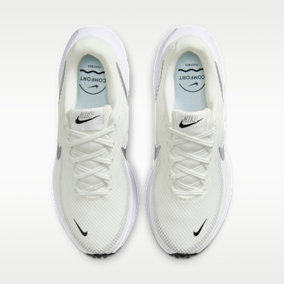 Nike Revolution 8 Kadın Yol Koşu Ayakkabısı görsel 4