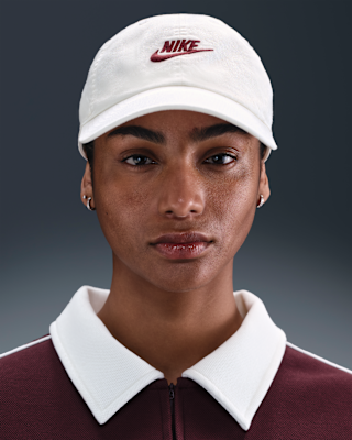 Женская кепка Nike Club Unstructured Futura Wash Cap