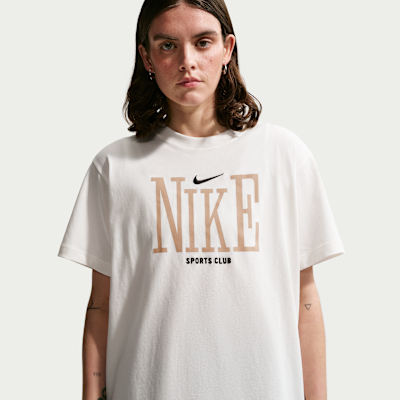 Nike Sportswear Classic Bol Kadın Tişörtü