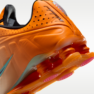 ナイキ ショックス R4 ウィメンズシューズ