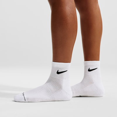 Nike Everyday Elevated Bilek Çorapları (3 Çift) görsel 3