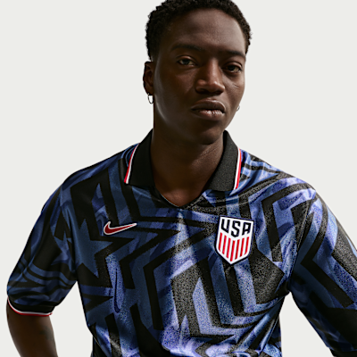 Nike USMNT Energy Nike Dri-FIT Kısa Kollu Erkek Futbol Üstü görsel 2