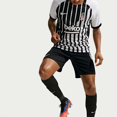 Nike Beşiktaş J.K. Nike Örgü Erkek Futbol Şortu görsel 4