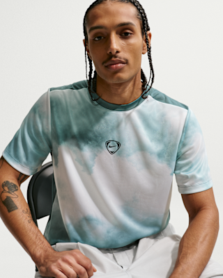Мужские шорты Nike Academy+ Dri-FIT Short-Sleeve Soccer Top