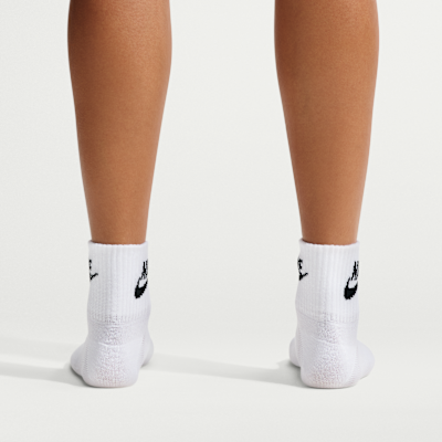 Nike Everyday Essential Bilek Çorapları (3 Çift) görsel 5