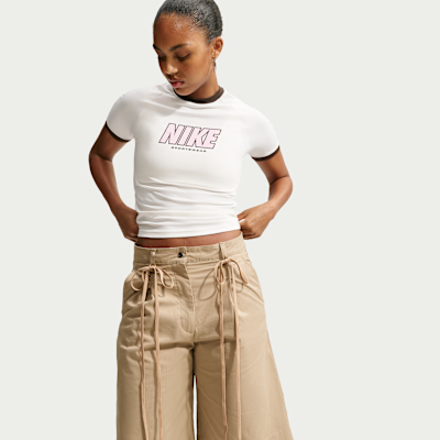 Nike Sportswear Tam Oturan Kadın Tişörtü görsel 3