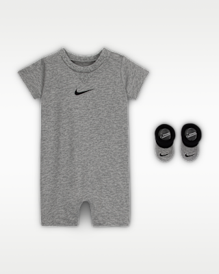 Детские ботинки Nike Baby Essentials Baby Romper and Booties Set