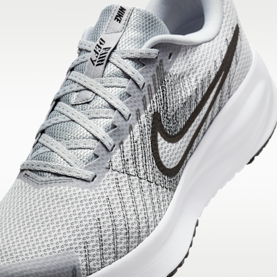 Nike Run Defy hardloopschoenen voor heren (straat)