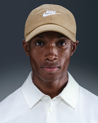 Женская кепка Nike Club Unstructured Futura Wash Cap