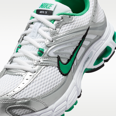 Nike Air Max Moto 2K Women's Shoes with Reflective Design Accents