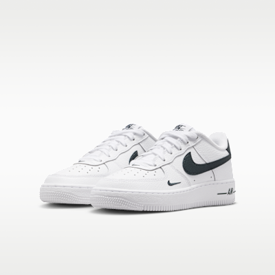Nike Air Force 1 Older Kids' Shoes