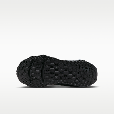 Nike Ava Rover SE Older Kids' Shoes with Reflective Design Accents