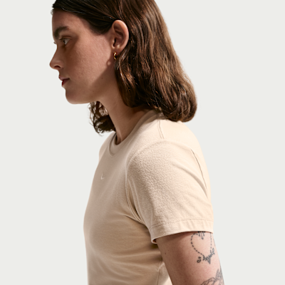 Nike Sportswear Chill Knit Crop Tarzı Kadın Tişörtü görsel 2