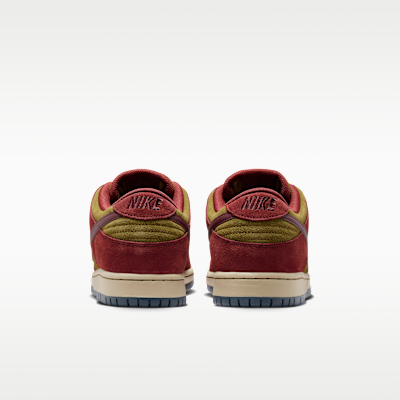 Nike SB Dunk Low Pro Skate Shoes