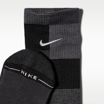 Nike Everyday Elevated Crew Çorap (1 Çift) görsel 6