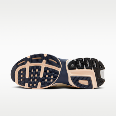 ナイキ V2K ラン ウィメンズシューズ リフレクティブ (再帰反射) アクセント付き