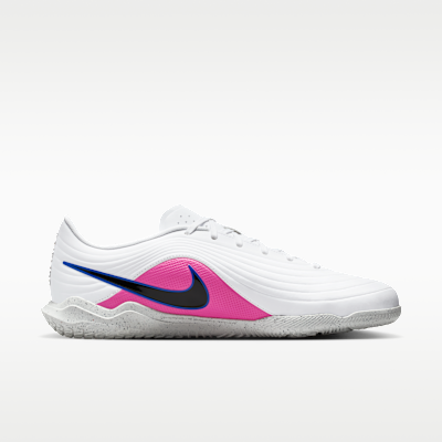 Nike Tiempo Maestro Club Indoor/Court Low-Top Soccer Shoes