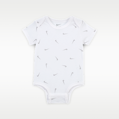 Nike Essentials Baby 3-Piece Striped Swooshfetti Set