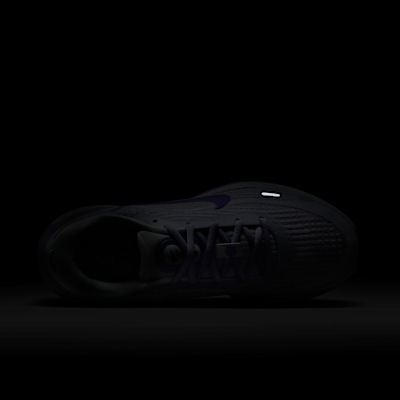 รองเท้าวิ่งโร้ดรันนิ่งผู้หญิง Nike Journey Run